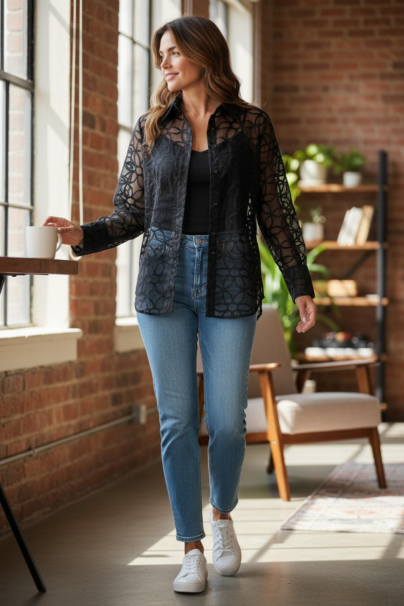 LEO & UGO EMBROIDERED FLOWERS BLOUSE - BLACK