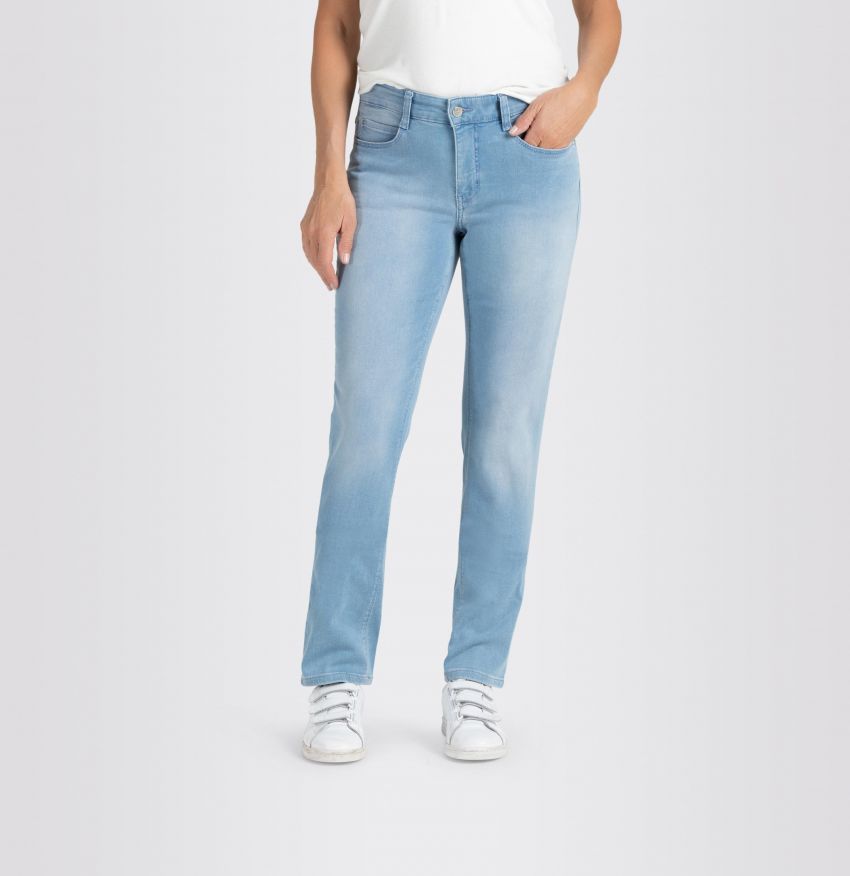Dream soft slim top fit skinny leg jean