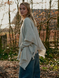 REPEAT SPECKLED CASHMERE CAPE - SNOW