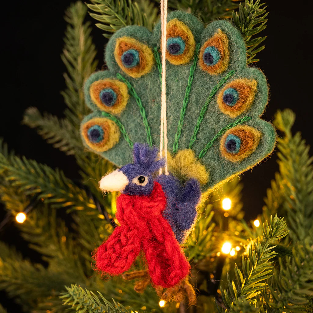 AMICA FELT - FESTIVE PEACOCK WITH SCARF
