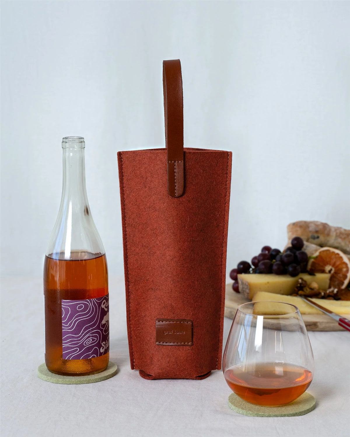GRAF LANTZ - HANA MERINO WOOL BOTTLE BAG - MAHOGANY