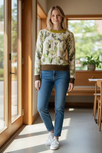 IN BED WITH YOU WHITE ROSES CREW SWEATER - CREAM