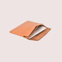 ASTON LEATHER - BARNES 14" MACBOOK AIR/PRO LEATHER CASE - TAN