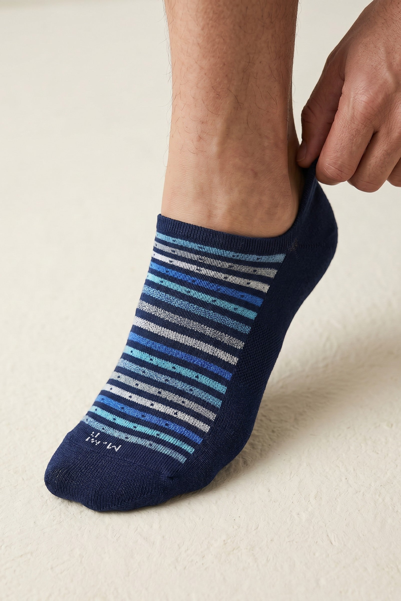 MARCOLIANI PIMA COTTON STRIPES AND PIN INVISIBLE SNEAKER SOCK - NAVY/BLUE