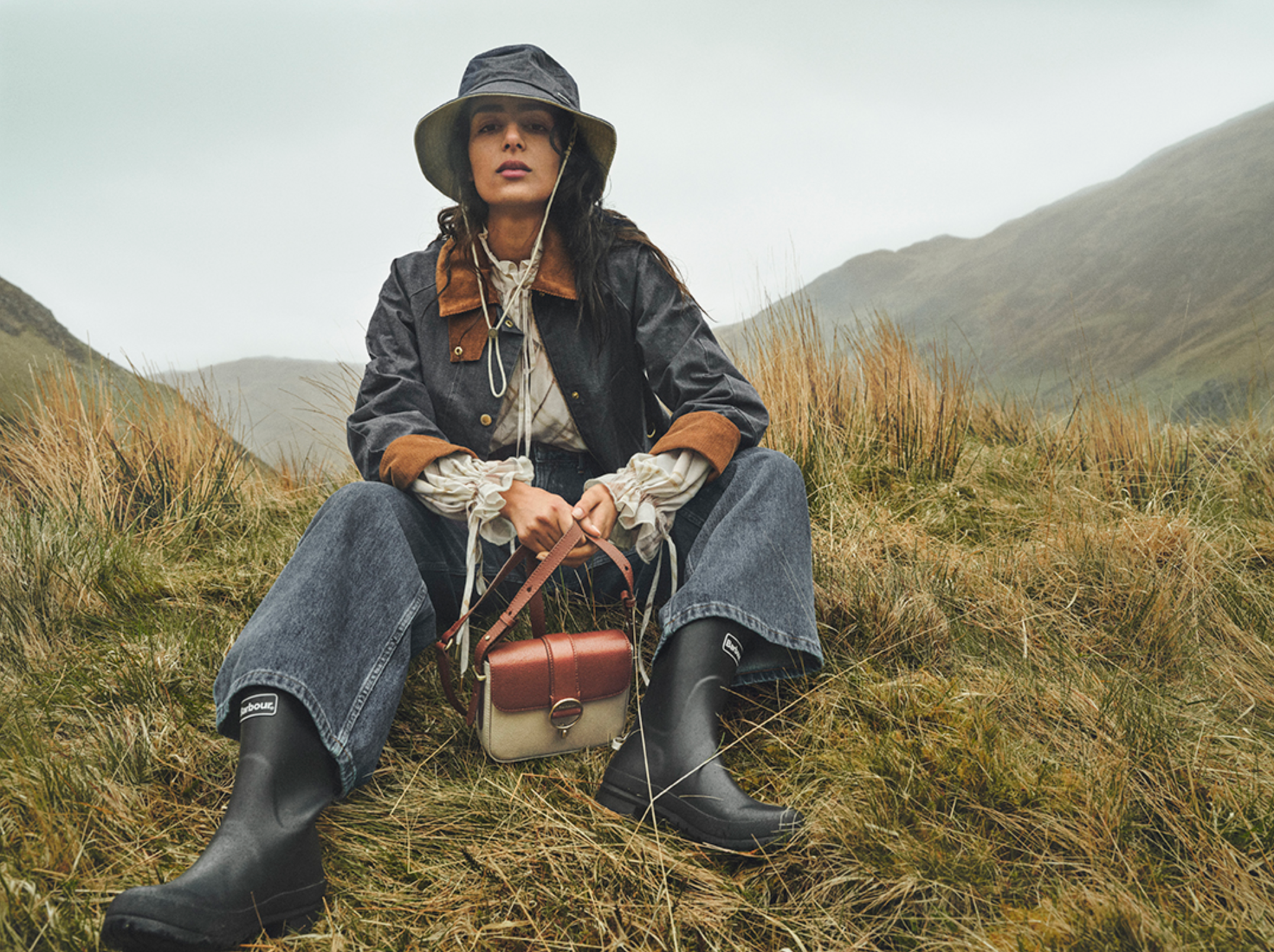 BARBOUR ASKER DENIM BUCKET HAT - INDIGO