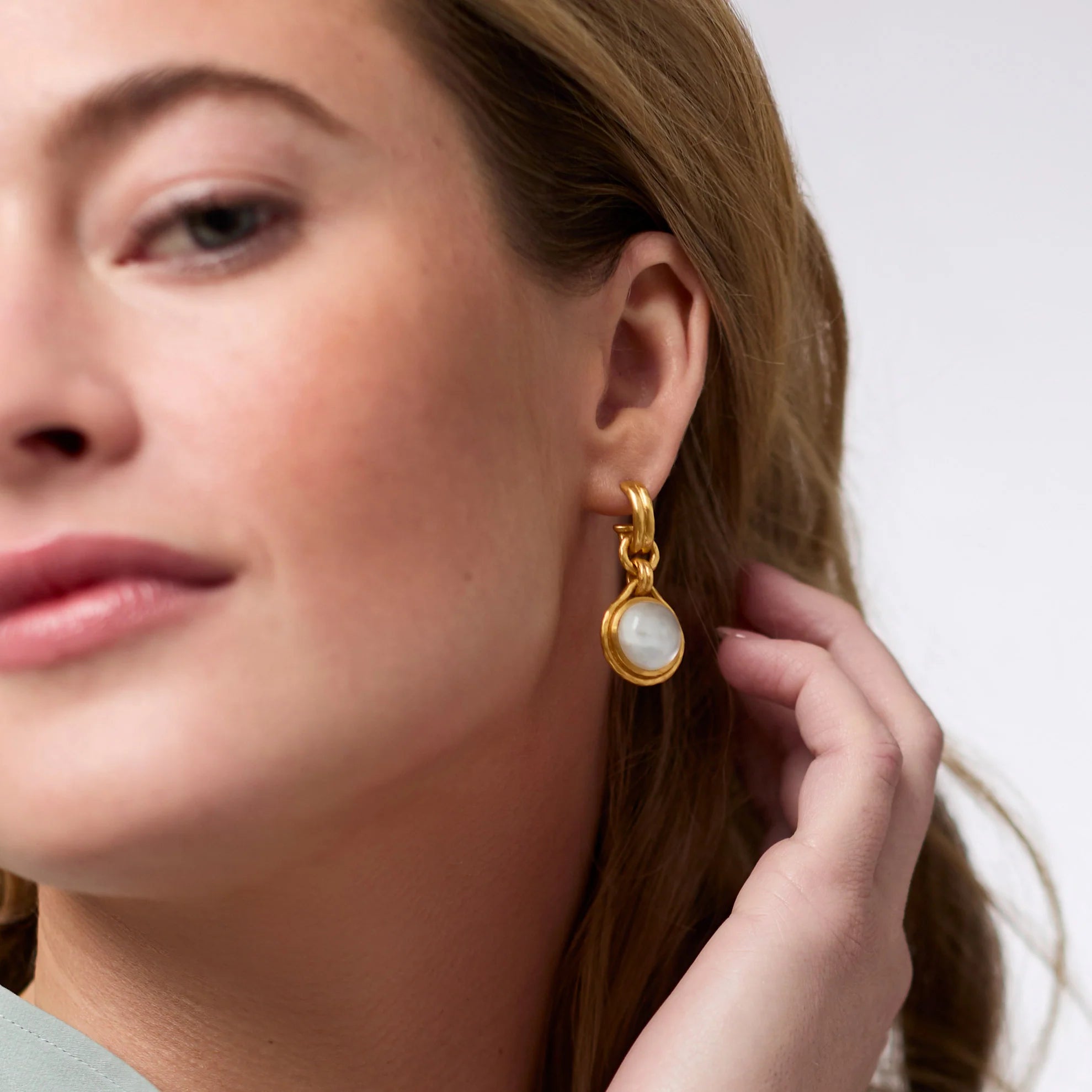 JULIE VOS SOLARA HOOP & CHARM EARRING - IRIDESCENT MONTANA BLUE