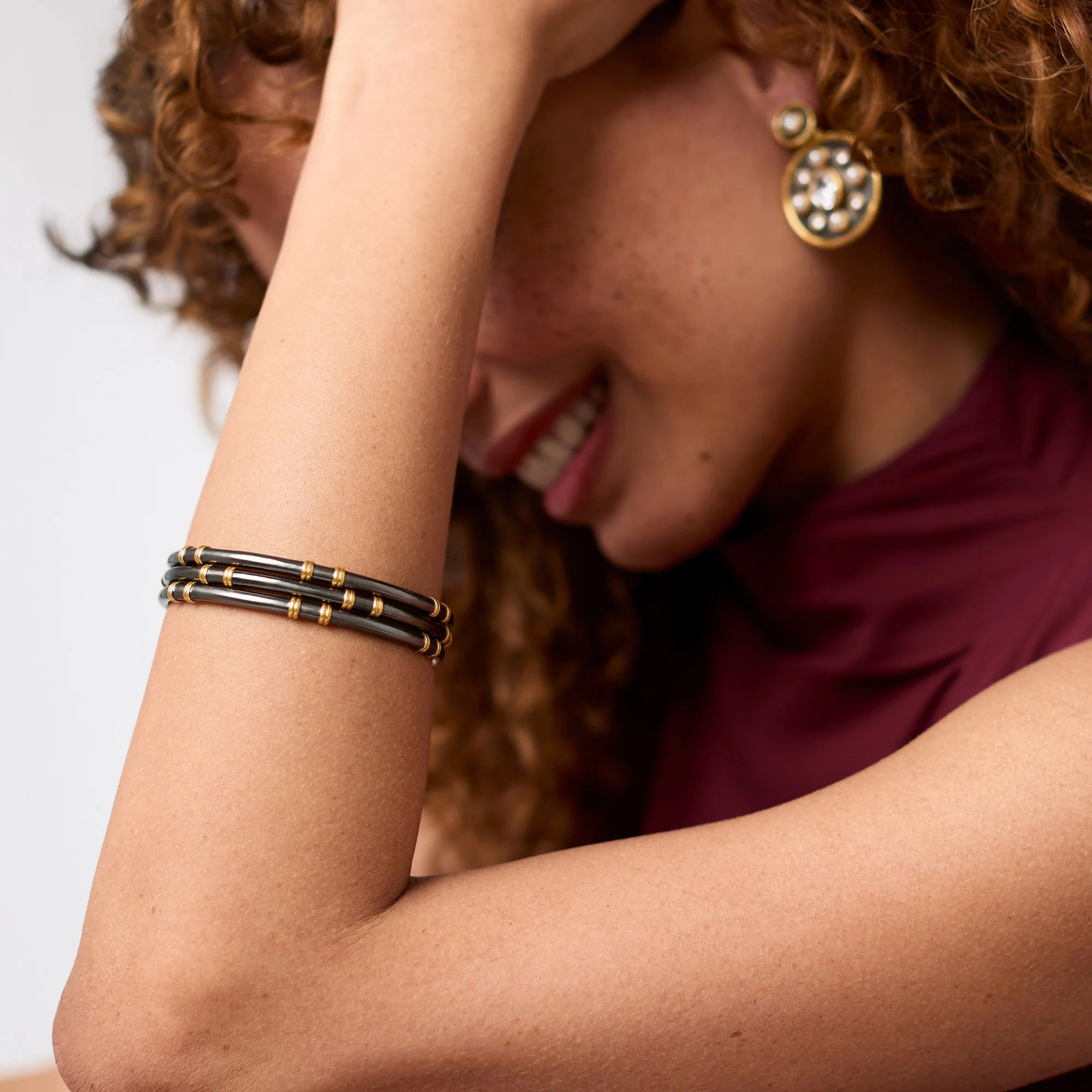 JULIE VOS TRIBECA STACKING BANGLE - MEDIUM