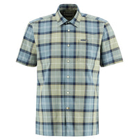 Button Down SF Barbour short-sleeved shirt in Highland Lake tartan pattern, featuring a slub weave 100% cotton fabric and a chest pocket.