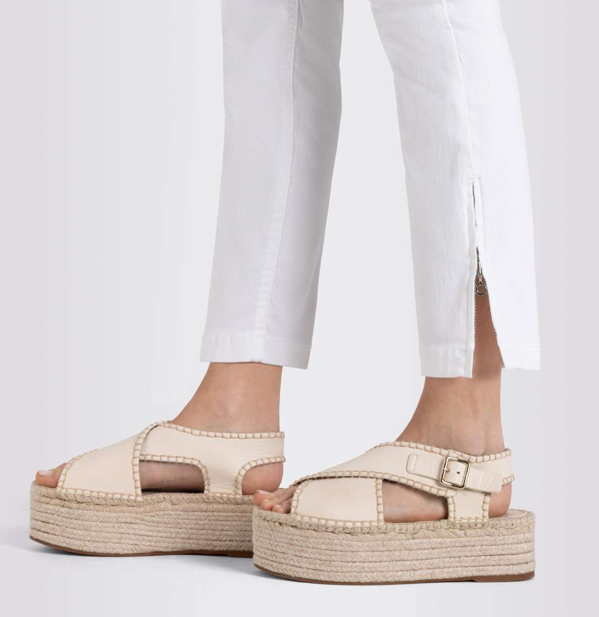 MAC WOMEN'S DREAM CHIC JEAN - WHITE
