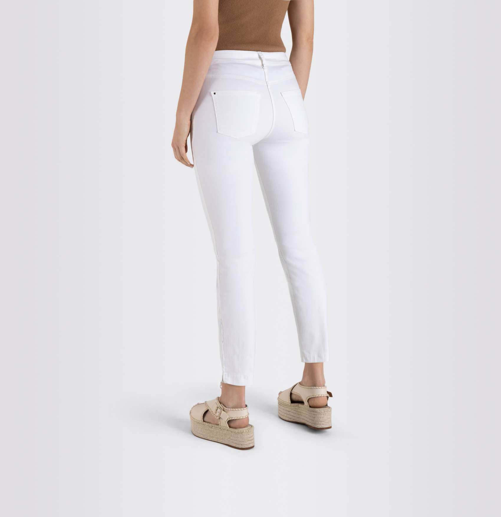 MAC WOMEN'S DREAM CHIC JEAN - WHITE