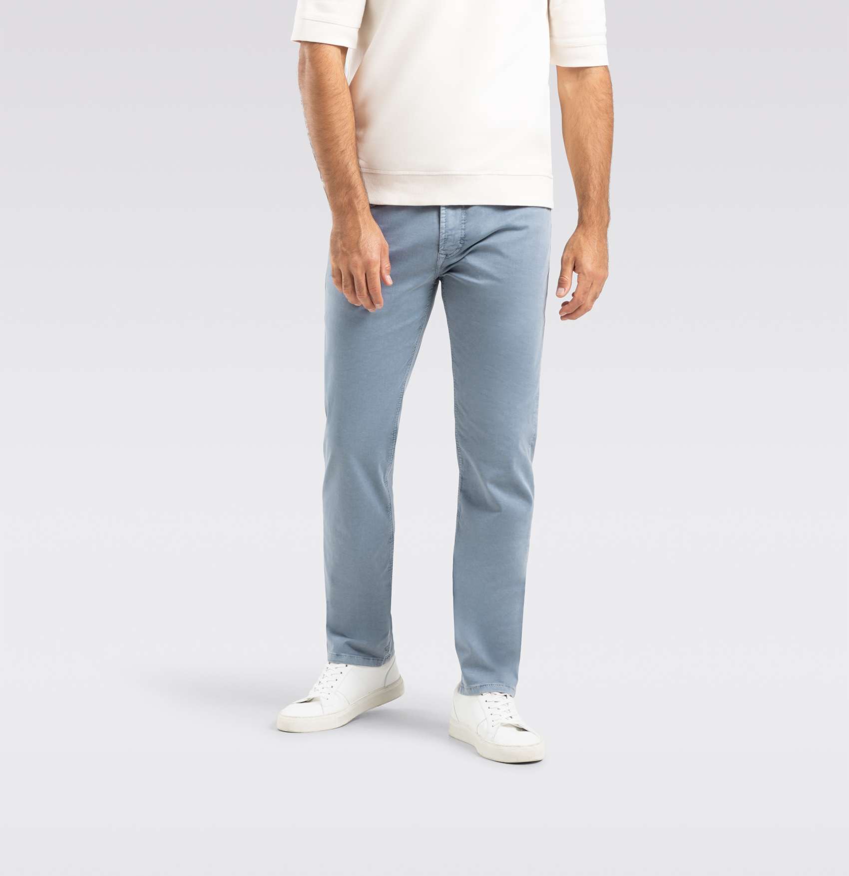 MAC MEN'S ARNE PIPE 5 POCKET PANT - CAPRI BLUE