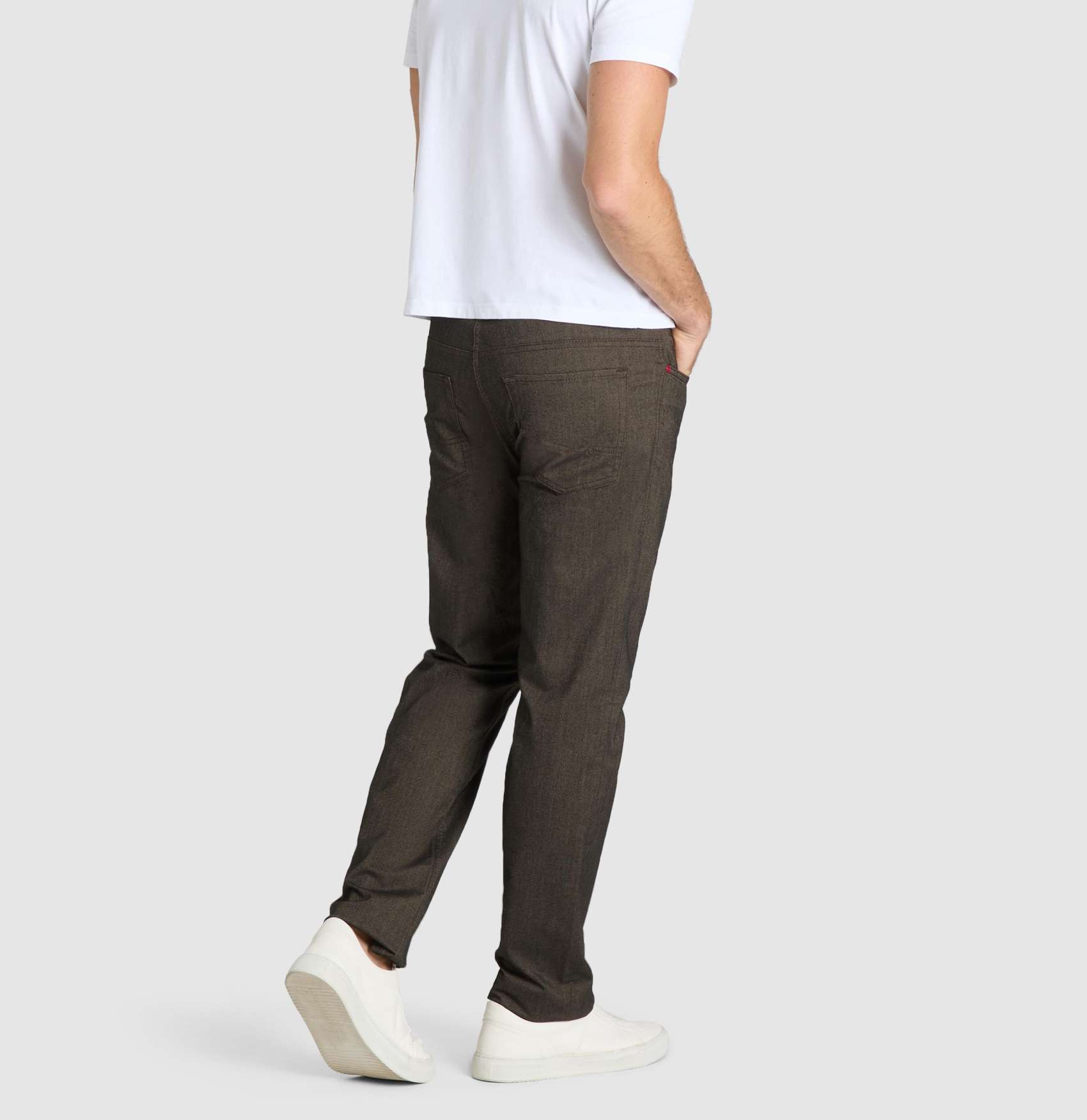 MAC MEN'S ARNE NAILHEAD 5 POCKET PANT - MAHOGANY BROWN