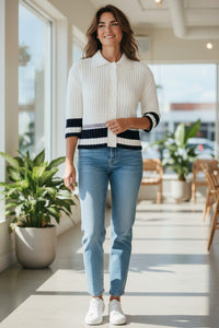 ANNECLAIRE BICOLOR KNIT STITCH SWEATER - WHITE/NAVY