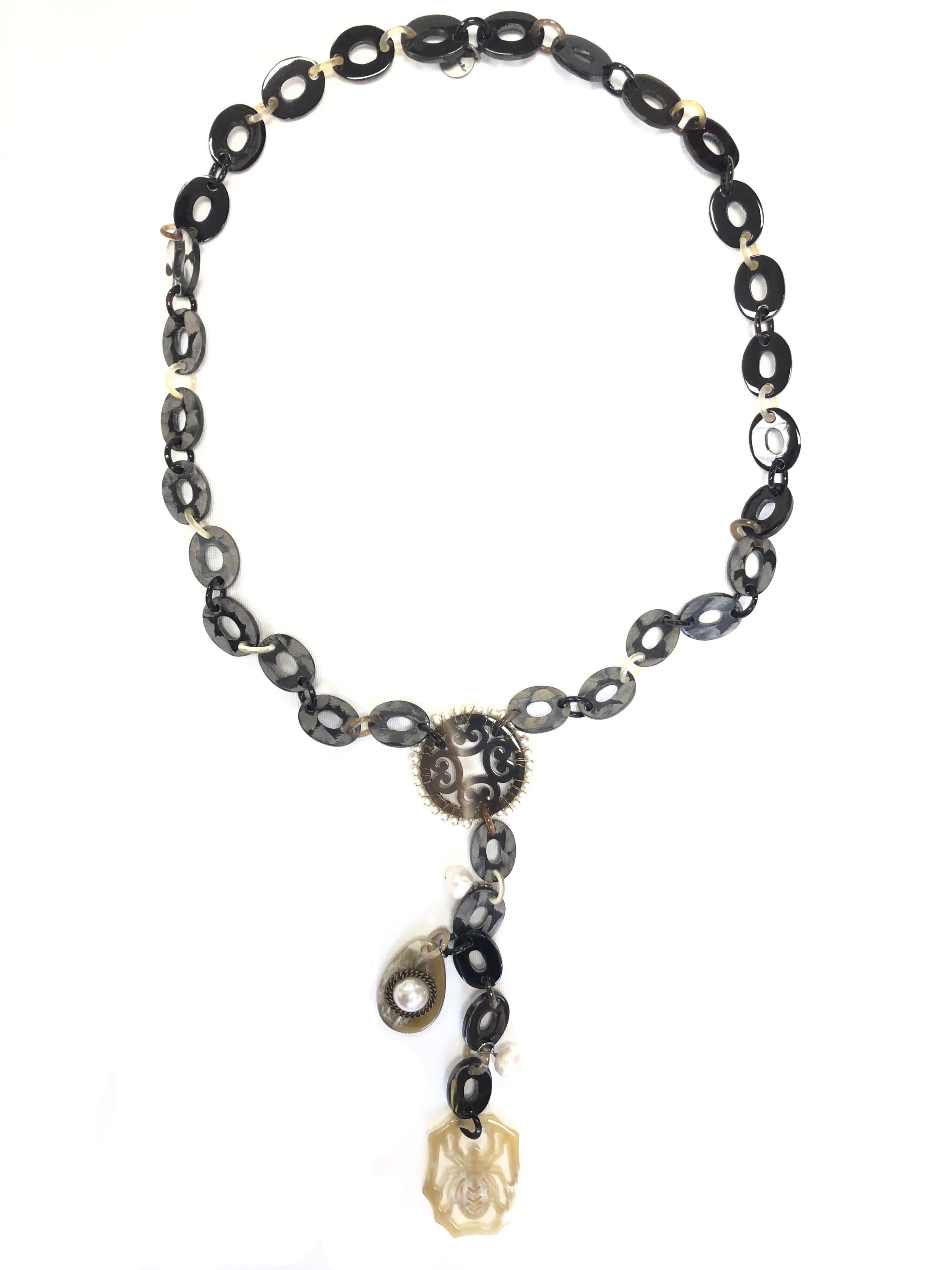 BUTTON DOWN STONE LINK AND MEDALLION NECKLACE - LONG
