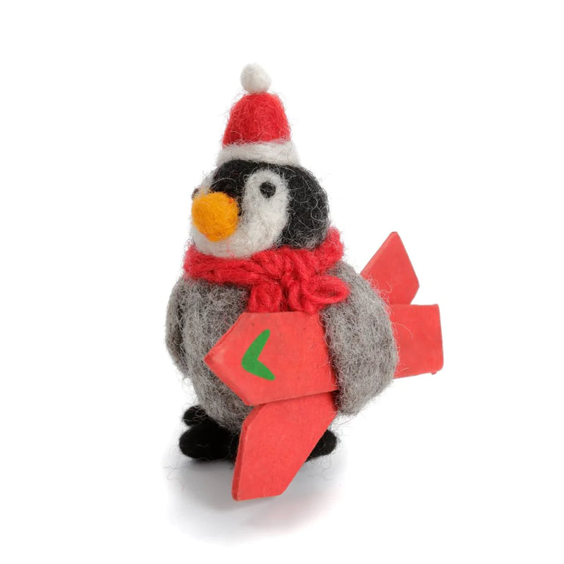 AMICA FELT BABY PENGUIN WITH SKIS