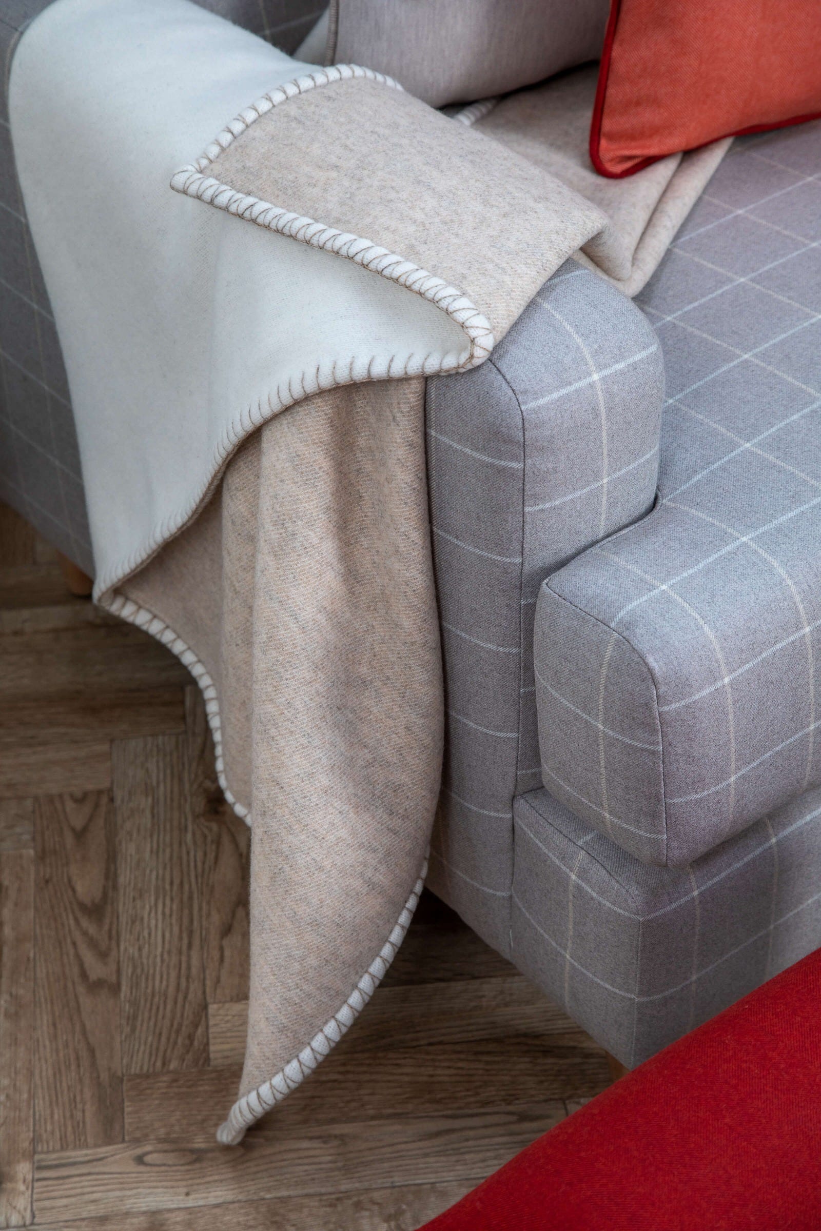 JOHNSTONS OF ELGIN REVERSIBLE MERINO CASHMERE BLANKET ECRU